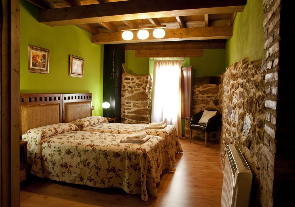 Casas del Monte Casa Rural Arbequina, Refugio De Primavera الغرفة الصورة